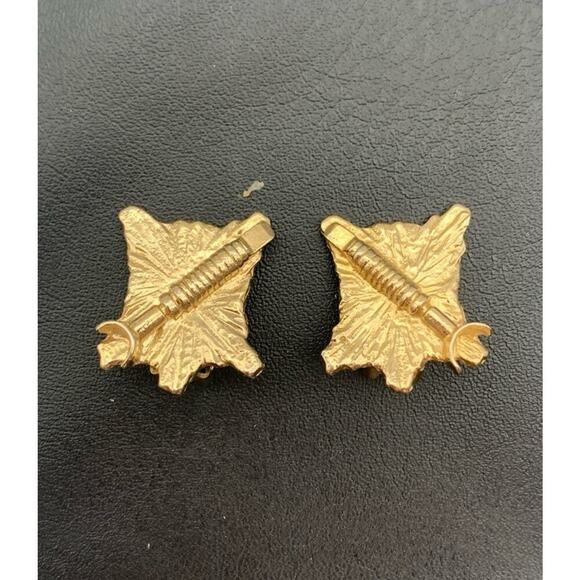 Vintage Rare Swoboda Clip On Earrings Gold Tone Signed - Picture 2 of 5